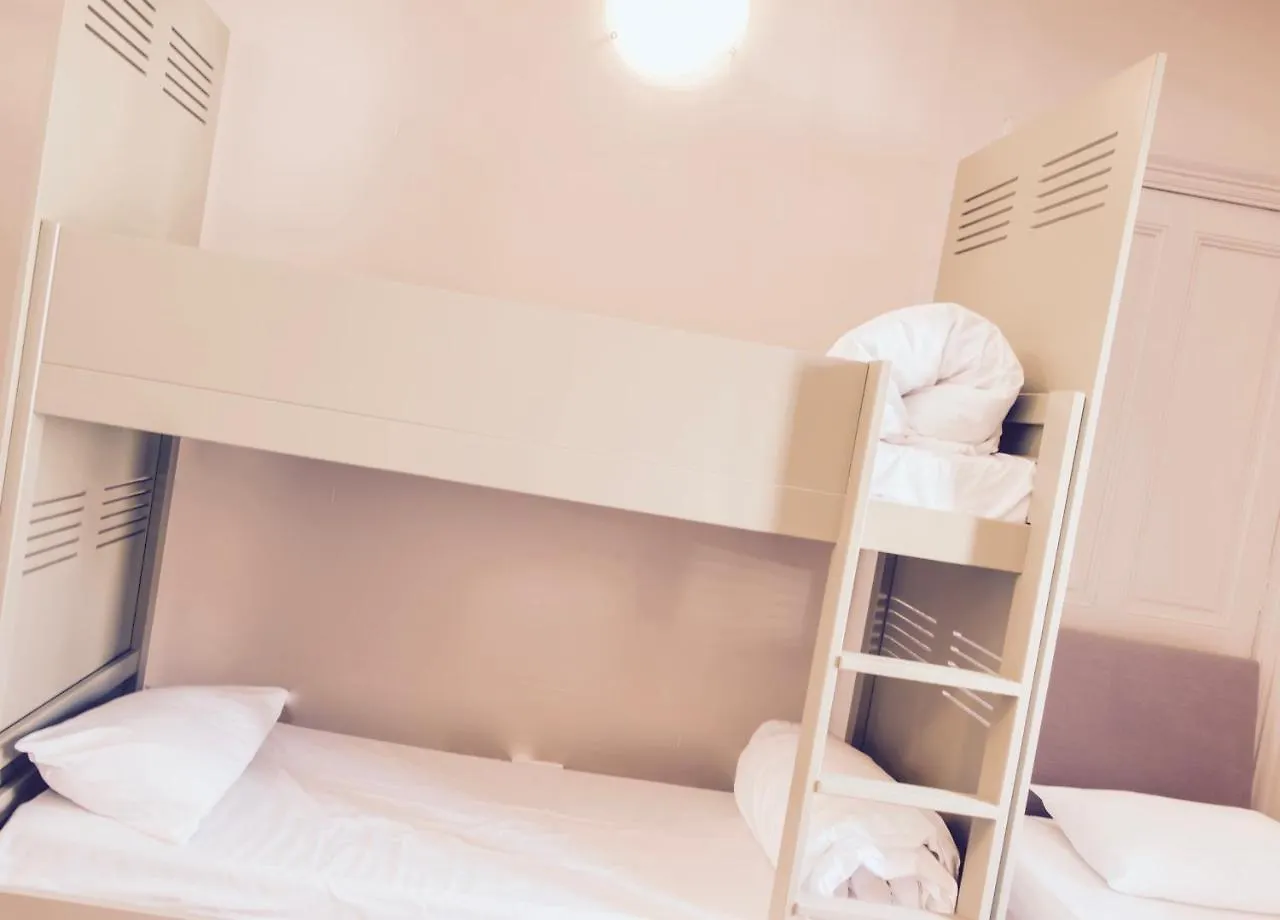 **  Ho36 Avignon Hotel France